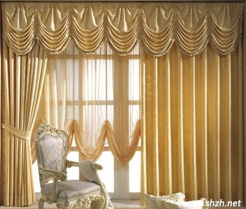 奢華風客廳窗簾色彩